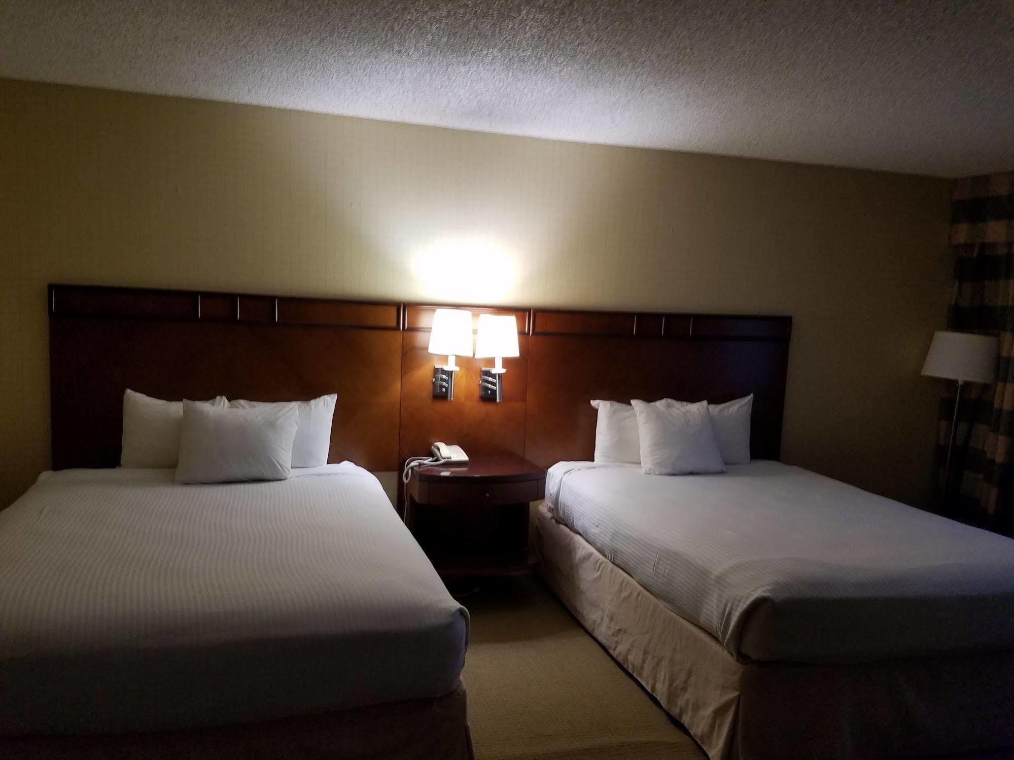 The Hotel Φρέσνο Εξωτερικό φωτογραφία